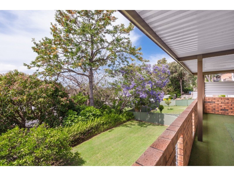 25 Mermaid Drive, Bateau Bay NSW 2261