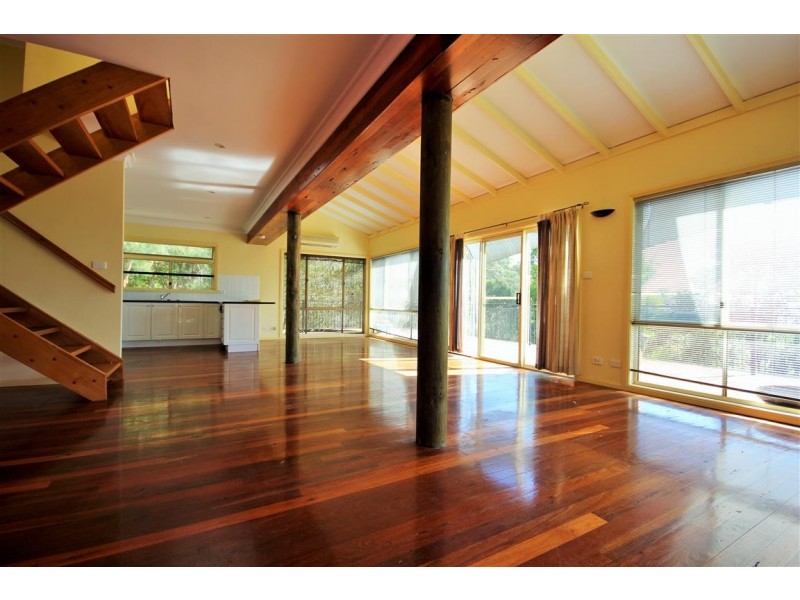 8 Timbertop Drive, Umina Beach NSW 2257