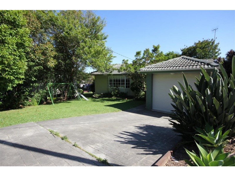 6 Adina Place, Wamberal NSW 2260