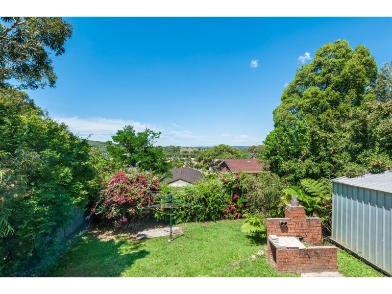 15 Valley View Road, Bateau Bay NSW 2261