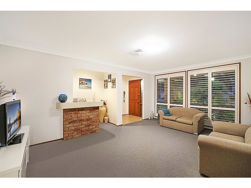 19 Samantha Crescent, Kincumber NSW 2251