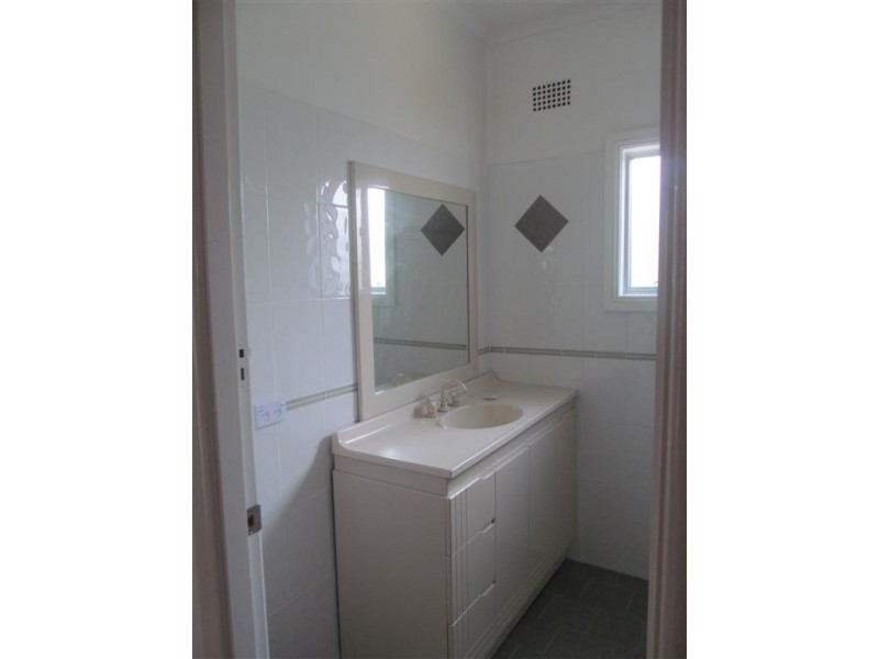 106 Paton Street, Woy Woy NSW 2256