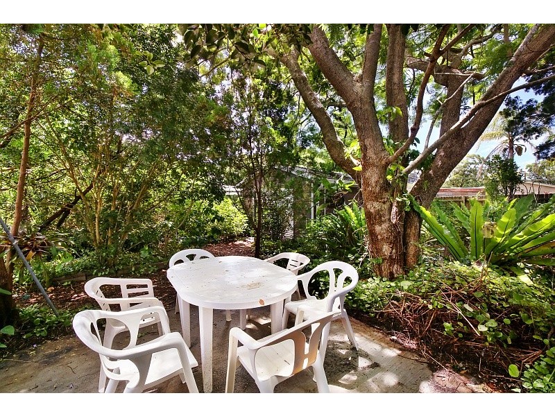 15 Lakeview Parade, Umina Beach NSW 2257