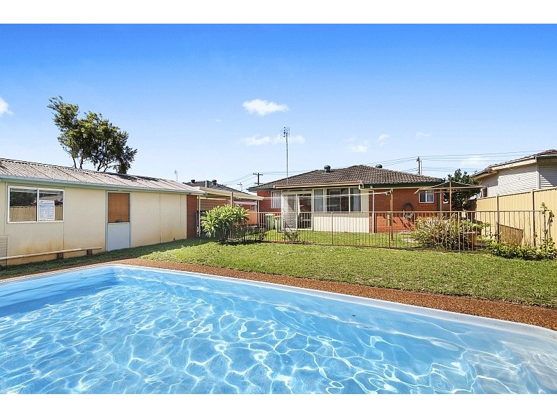 58 Robin Crescent, Woy Woy NSW 2256