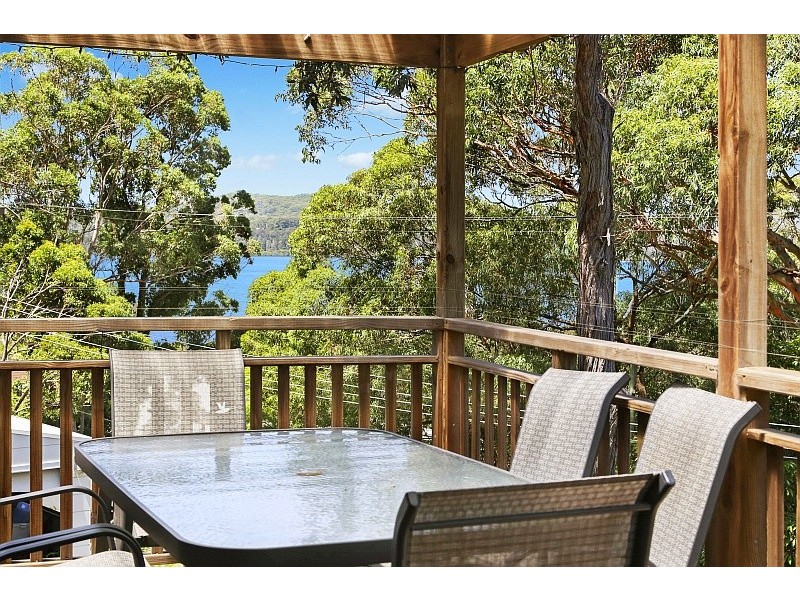 51 Broadwater Drive, Saratoga NSW 2251