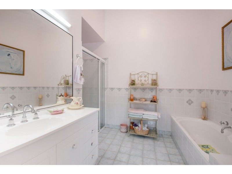 11 Sher Close, Empire Bay NSW 2257