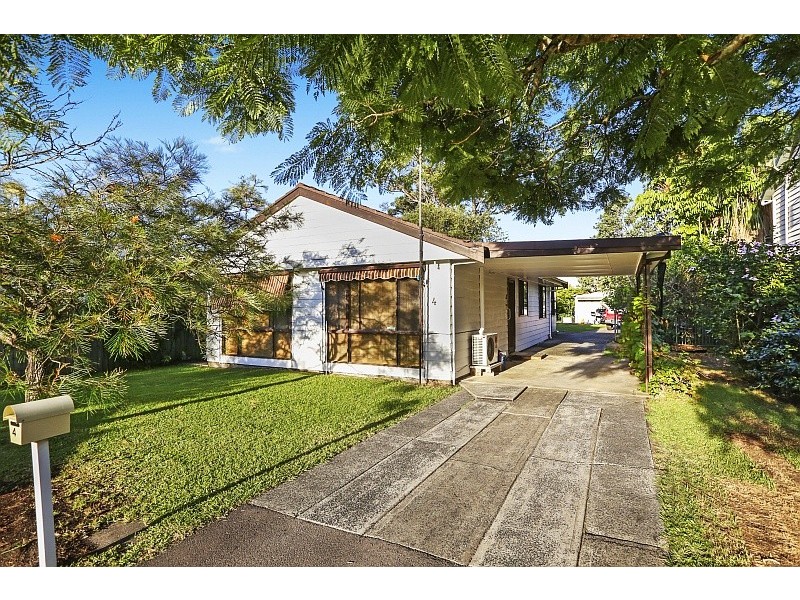 4 Echuca Road, Empire Bay NSW 2257