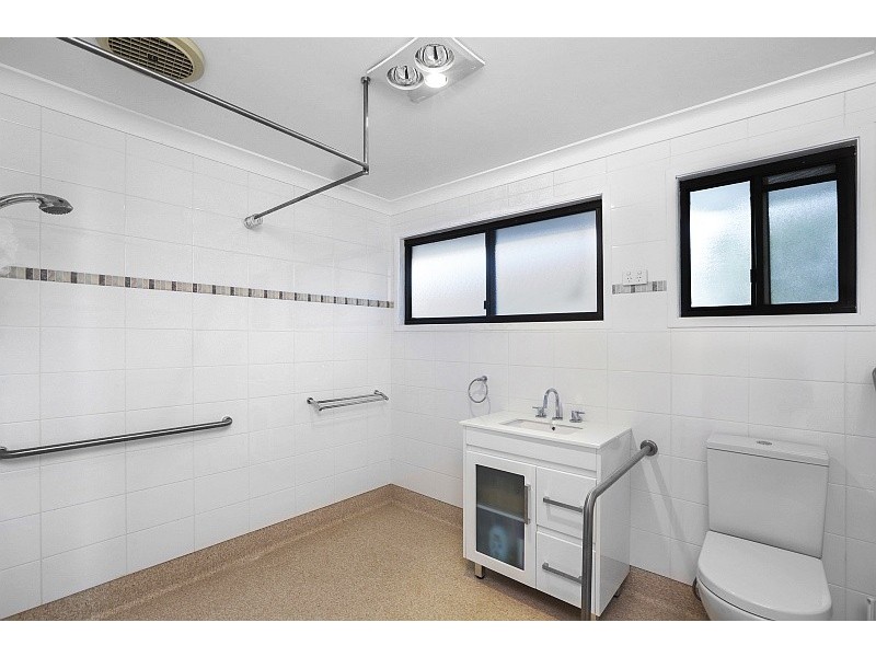 4 Echuca Road, Empire Bay NSW 2257