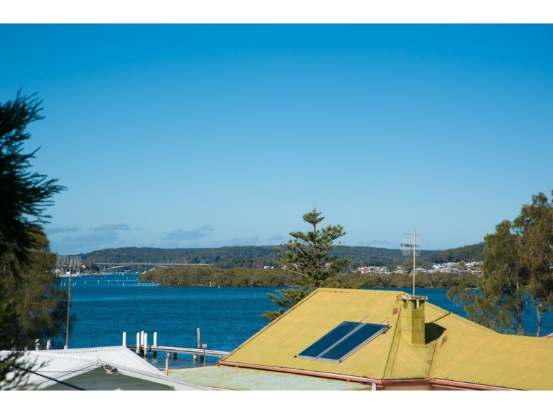 18 North Burge Road, Woy Woy NSW 2256