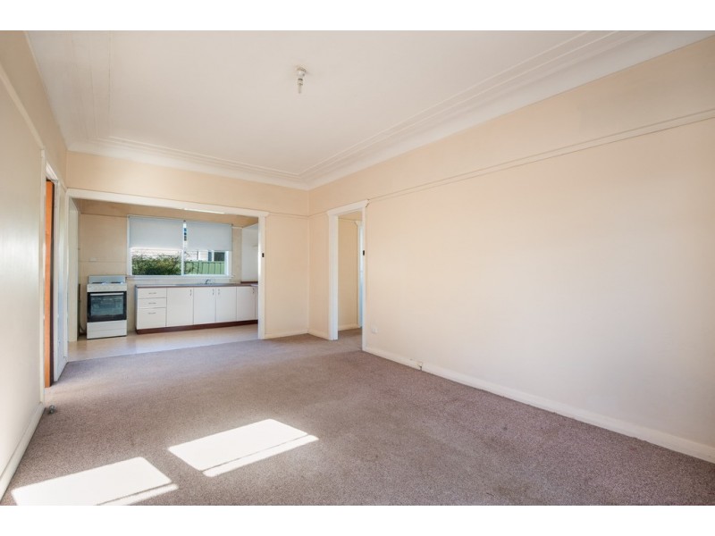 18 North Burge Road, Woy Woy NSW 2256