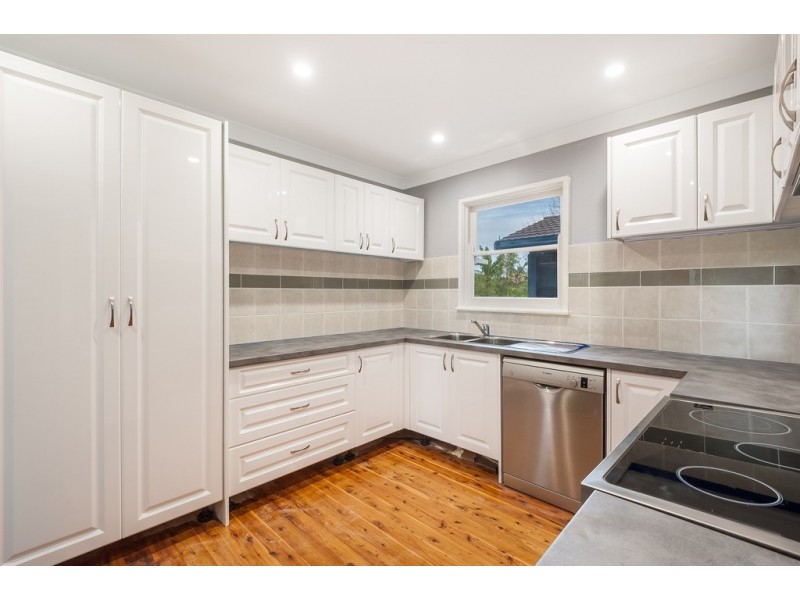 4 Daffodil Drive, Woy Woy NSW 2256