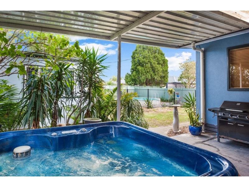 10 Veron Road, Umina Beach NSW 2257
