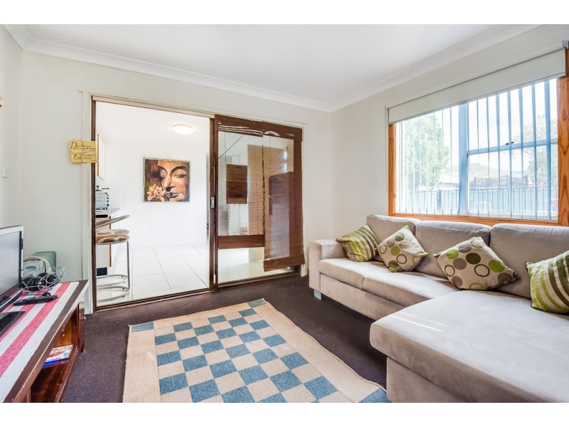 10 Veron Road, Umina Beach NSW 2257