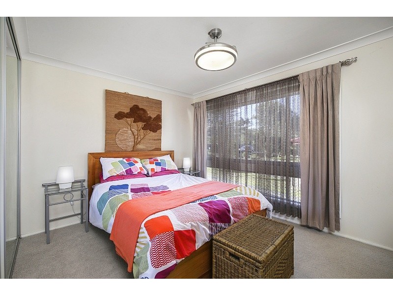 7 Noonan Point Avenue, Point Clare NSW 2250