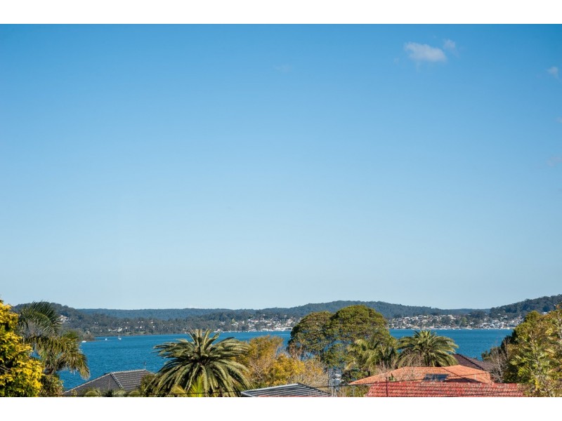 167 Albany Street, Point Frederick NSW 2250