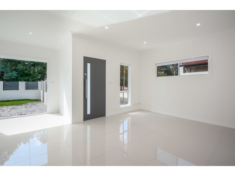 4 Waterloo Avenue, Woy Woy NSW 2256