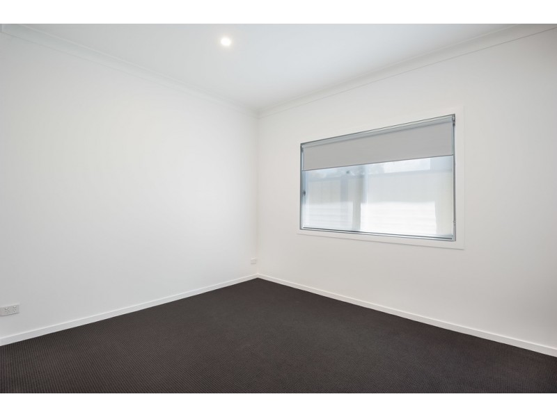 4 Waterloo Avenue, Woy Woy NSW 2256