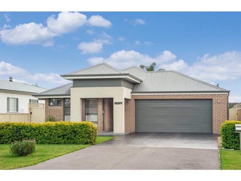 33 Davis Street, Booker Bay NSW 2257