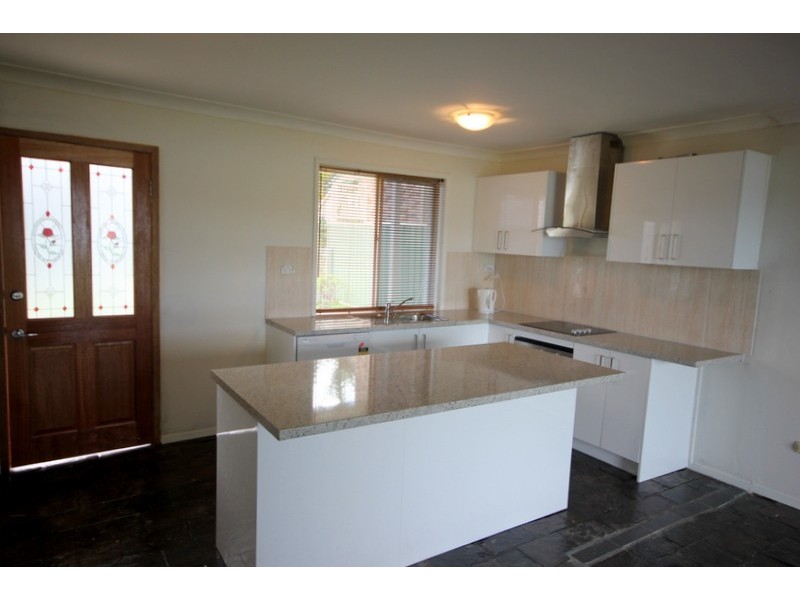 2/46 North Burge, Woy Woy NSW 2256