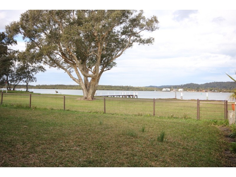 2/46 North Burge, Woy Woy NSW 2256