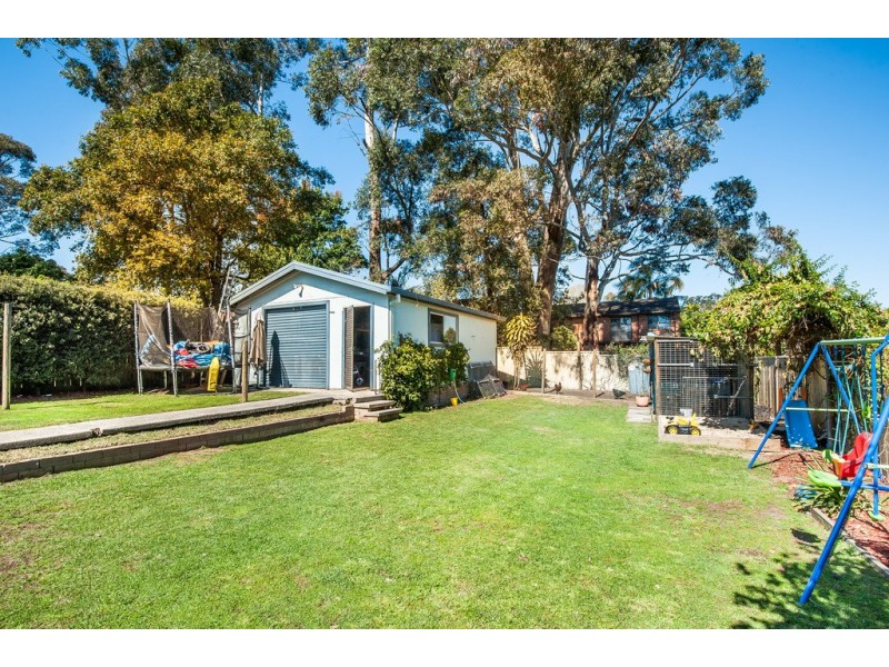22 Grevillea Crescent, Berkeley Vale NSW 2261