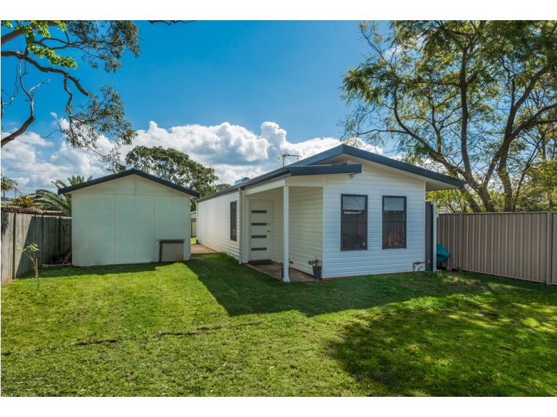 9A Trafalgar Ave, Woy Woy NSW 2256