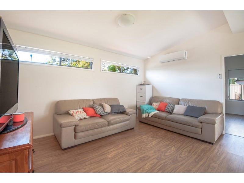 9A Trafalgar Ave, Woy Woy NSW 2256