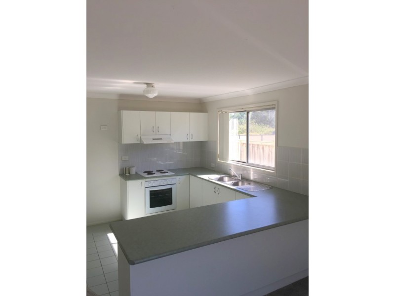 1/27 Aurora Place, Bateau Bay NSW 2261