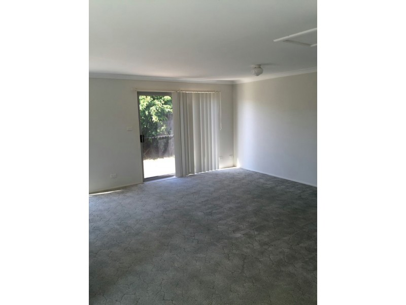 1/27 Aurora Place, Bateau Bay NSW 2261