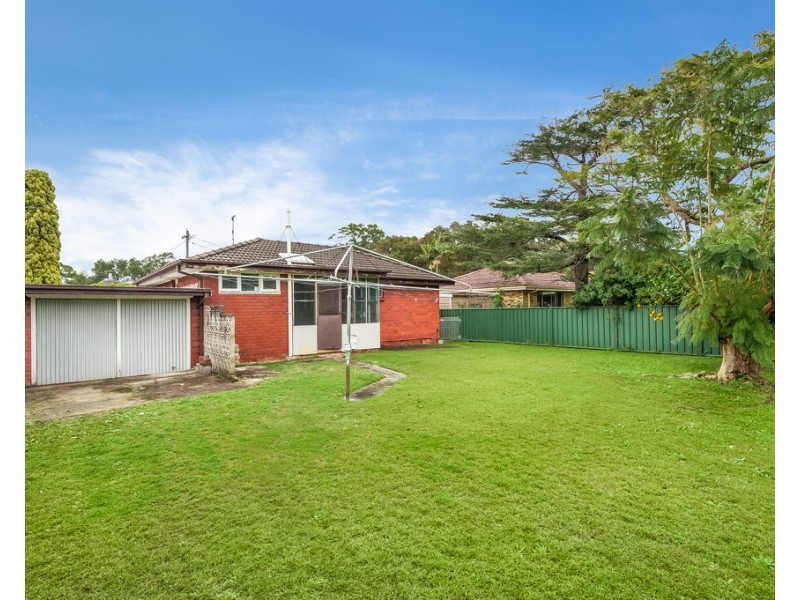 5 Jumbuck Crescent, Woy Woy NSW 2256