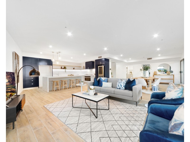 906/25 Mann Street, Gosford NSW 2250