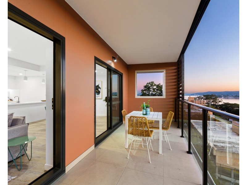 601/25 Mann Street, Gosford NSW 2250