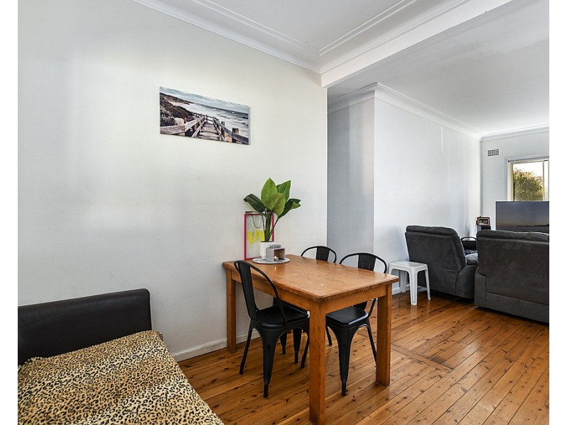 8 Miami Avenue, Woy Woy NSW 2256