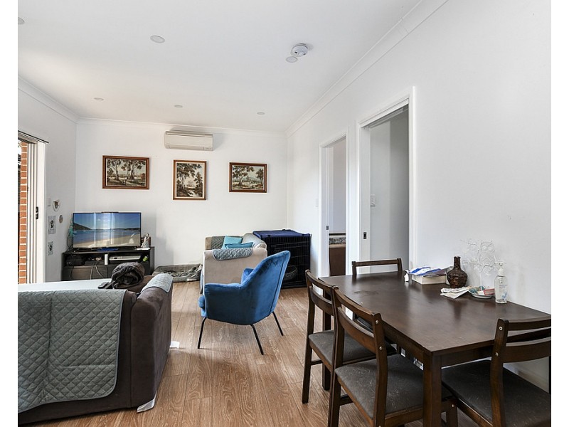 8 Miami Avenue, Woy Woy NSW 2256