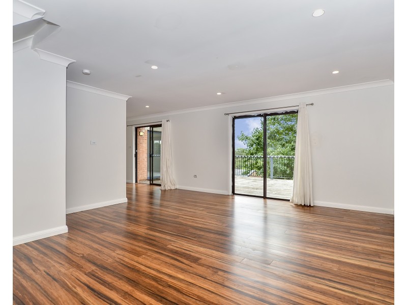 75 Wendy Drive, Point Clare NSW 2250