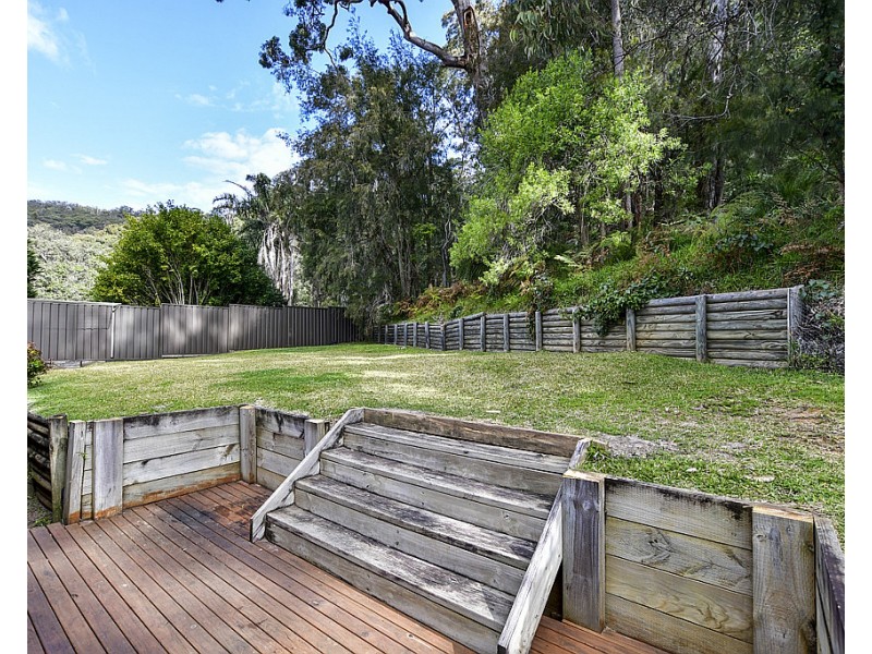 75 Wendy Drive, Point Clare NSW 2250
