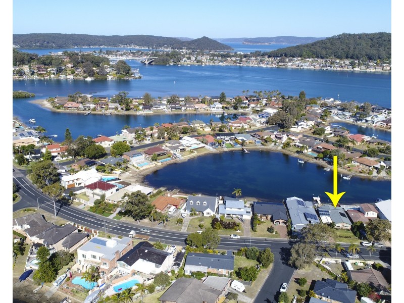 64 Helmsman Blvd, St Huberts Island NSW 2257