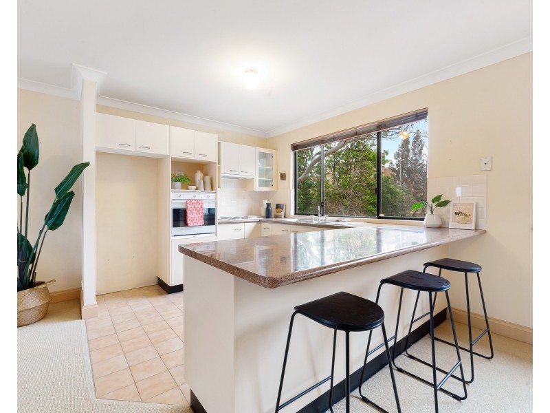 3/4 Broadview Avenue, Gosford NSW 2250