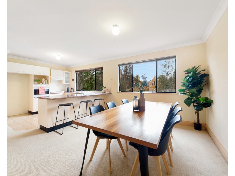 3/4 Broadview Avenue, Gosford NSW 2250