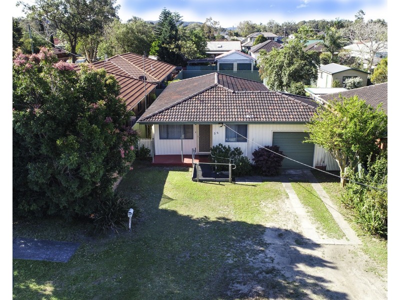 25 Pozieres Avenue, Umina Beach NSW 2257