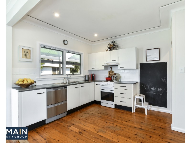 40 Warwick Street, Blackwall NSW 2256