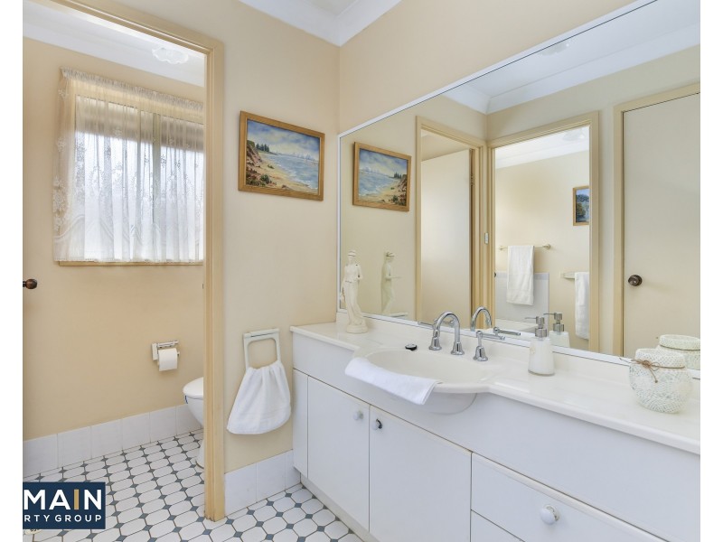 1/5 Carmen Close, Watanobbi NSW 2259