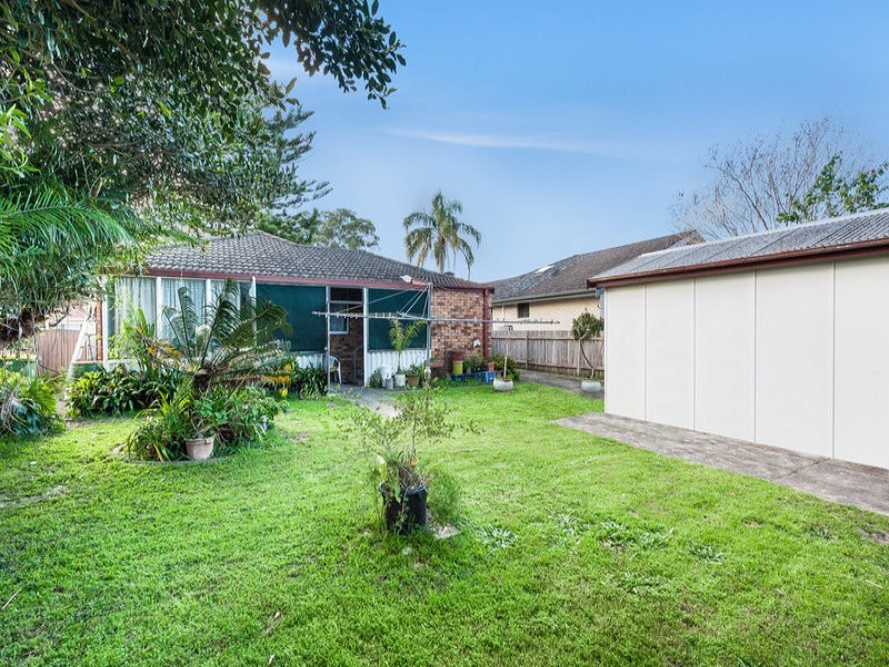 50 Florida Avenue, Woy Woy NSW 2256