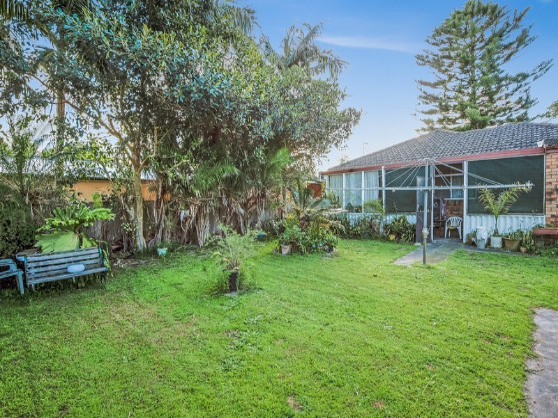 50 Florida Avenue, Woy Woy NSW 2256