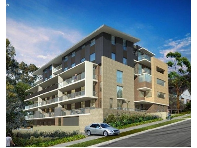 21/10-12 Batley St, Gosford NSW 2250
