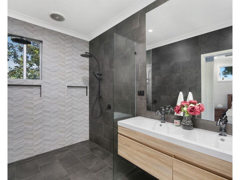 20 Welcome St, Woy Woy NSW 2256
