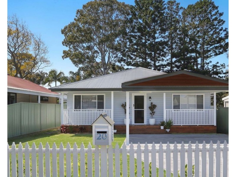 20 Welcome St, Woy Woy NSW 2256