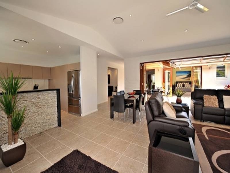 51 Regatta Circuit, Noosaville QLD 4566