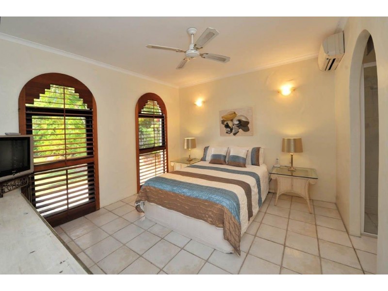 9 Wesley Court, Noosa Heads QLD 4567