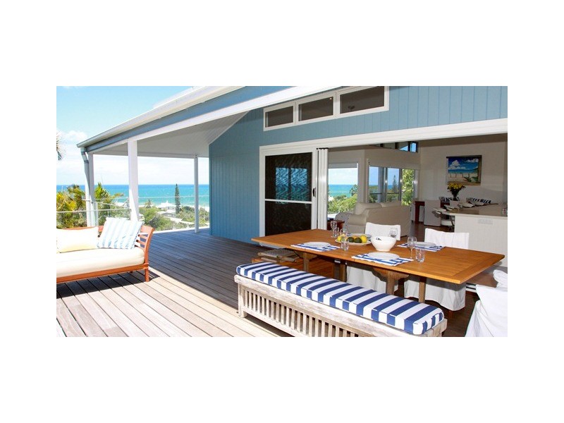8 Dolphin Bay Drive, Sunshine Beach QLD 4567